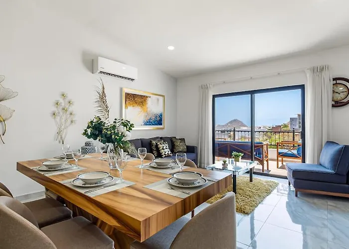 Morgan Residences 607a @ Boutique With Pool, Gym, Ferienhaus